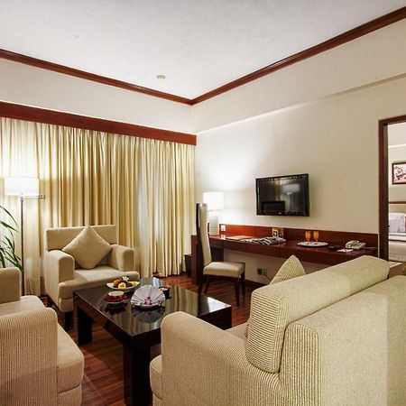Hotel Sahid Surabaya Exterior photo