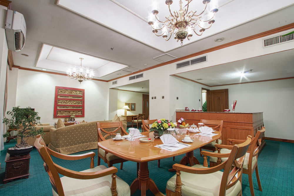 Hotel Sahid Surabaya Exterior photo