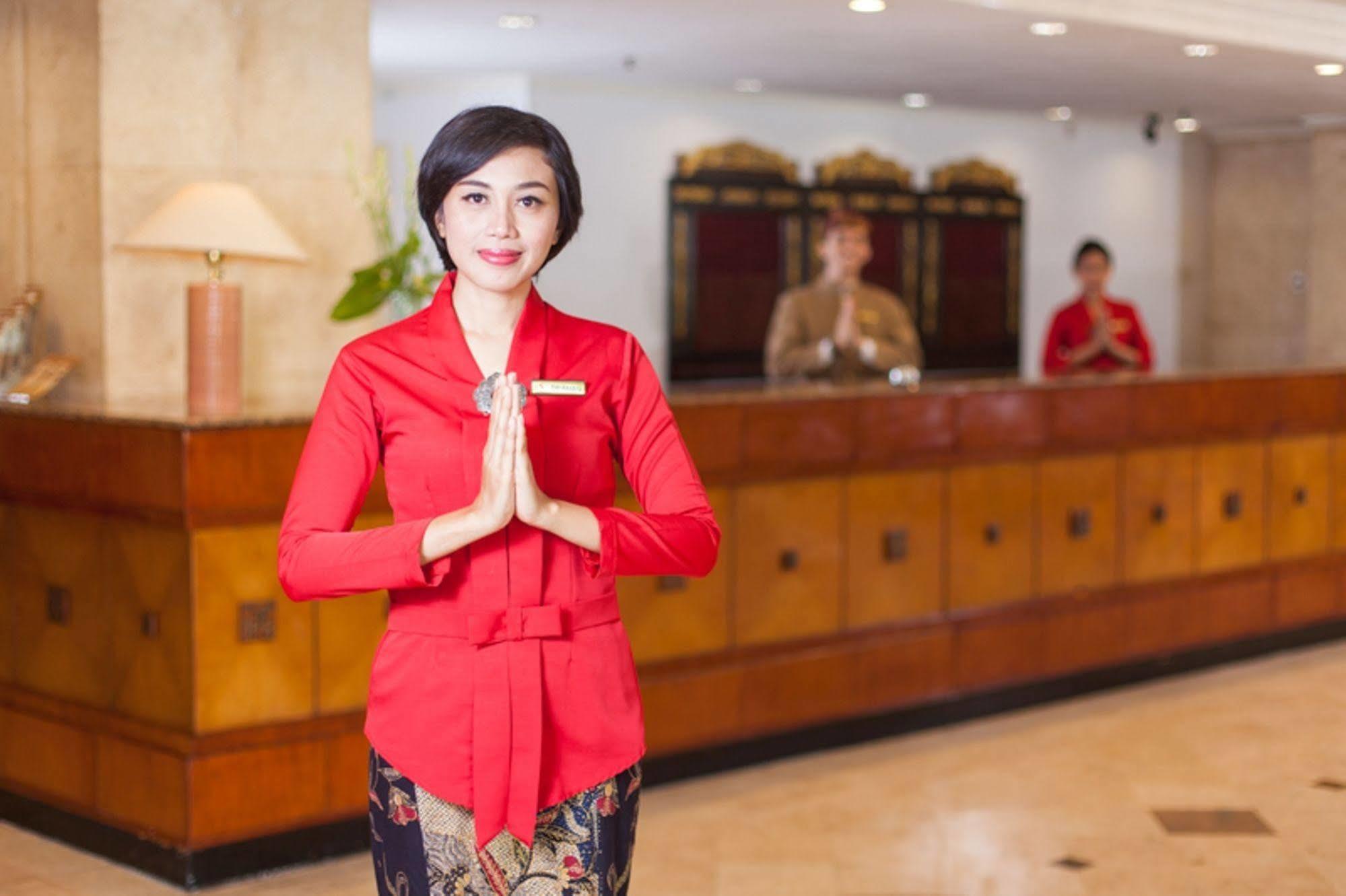Hotel Sahid Surabaya Exterior photo
