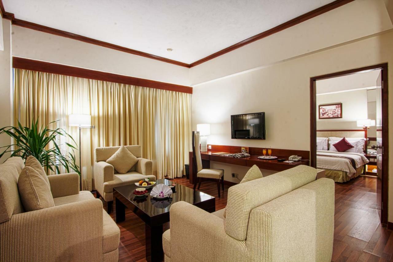 Hotel Sahid Surabaya Exterior photo